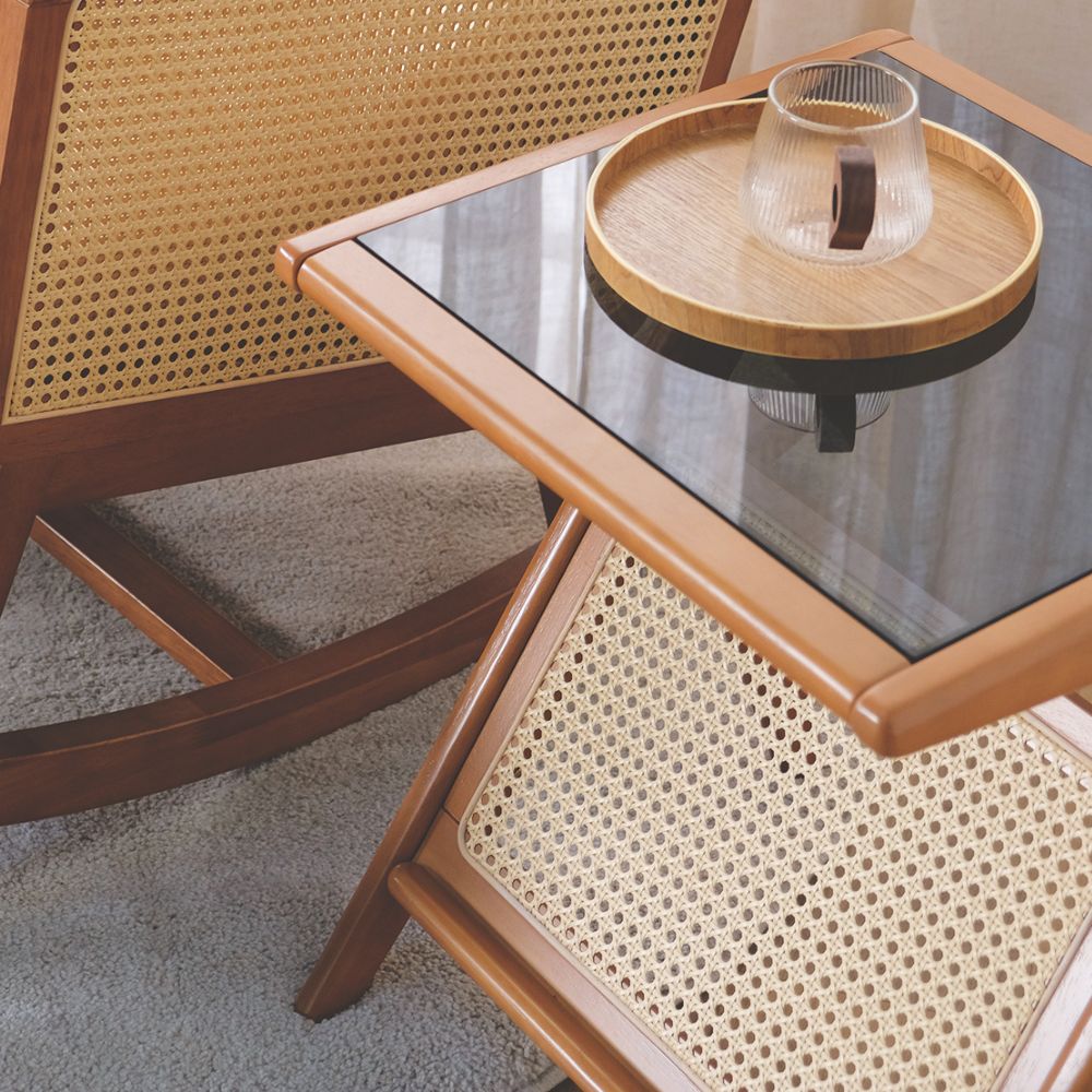 Amber Megazine Rack