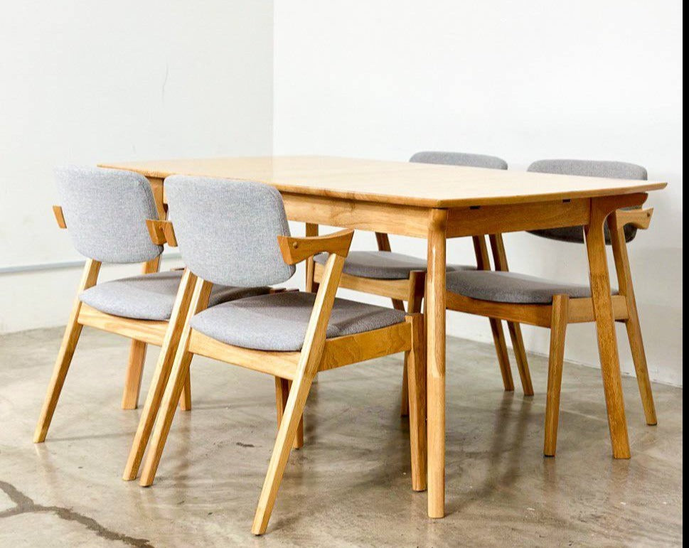 Mila Extension 1.5M - 1.8M Dining Table with Zack Chair