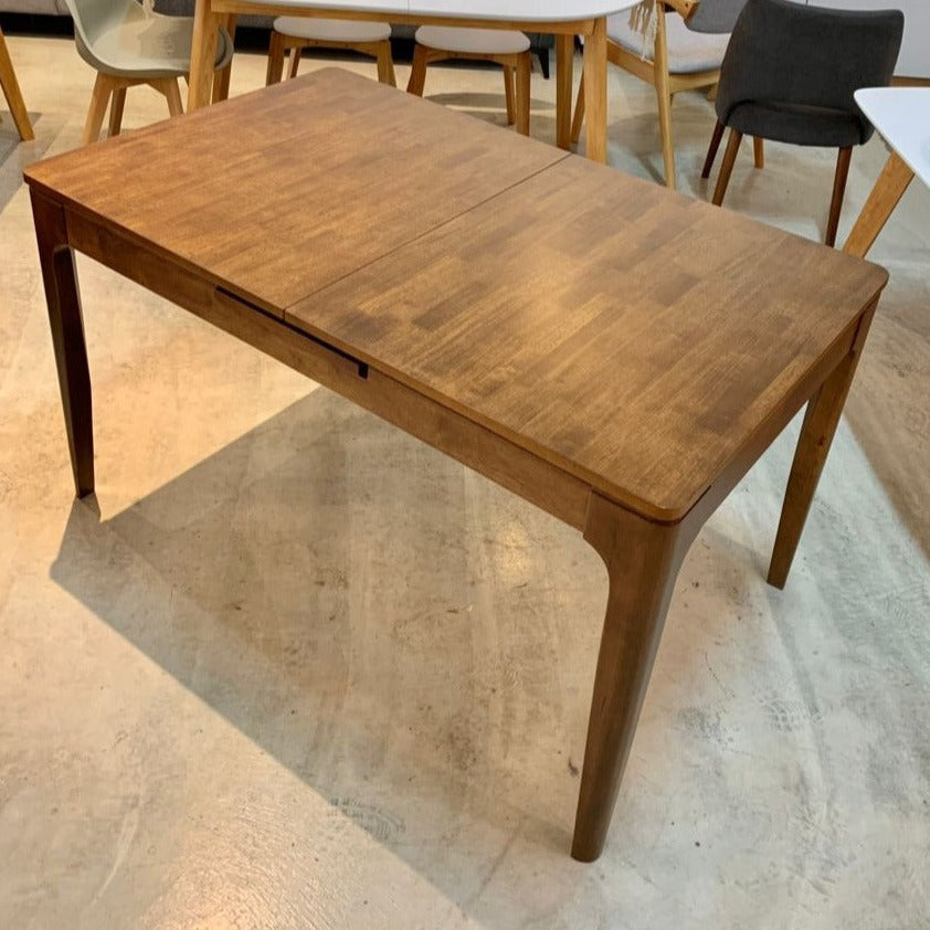 Pecan 1.3m - 1.6m Extension Dining Table
