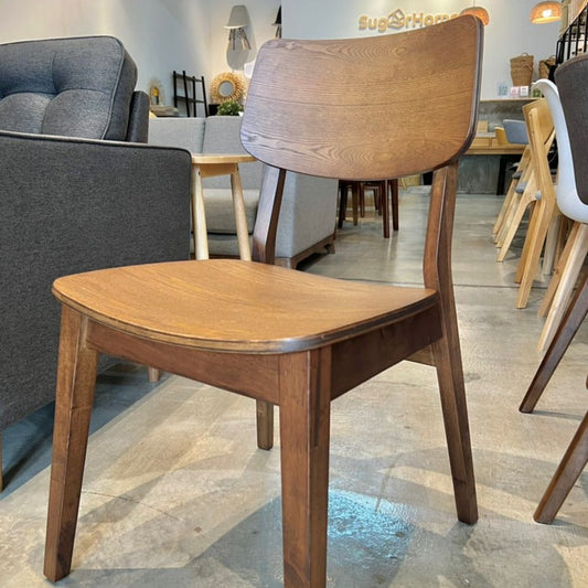 Kingsley 2.0m Dining Table with Henry Chairs