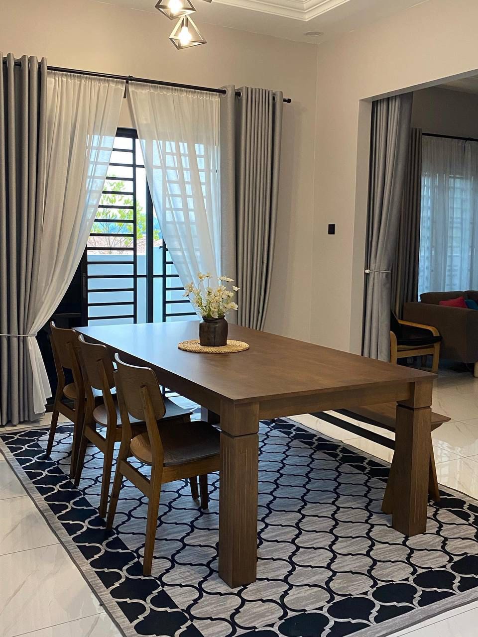 Kingsley 2.0m Dining Table with Henry Chairs