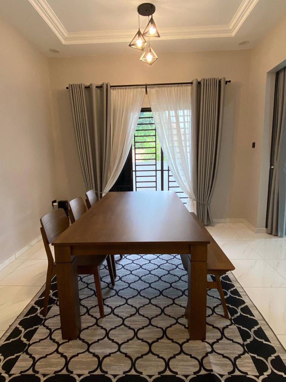 Kingsley 2.0m Dining Table with Henry Chairs
